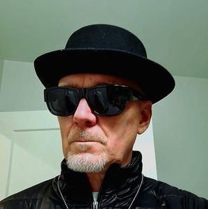 Meet your Posher, Brett